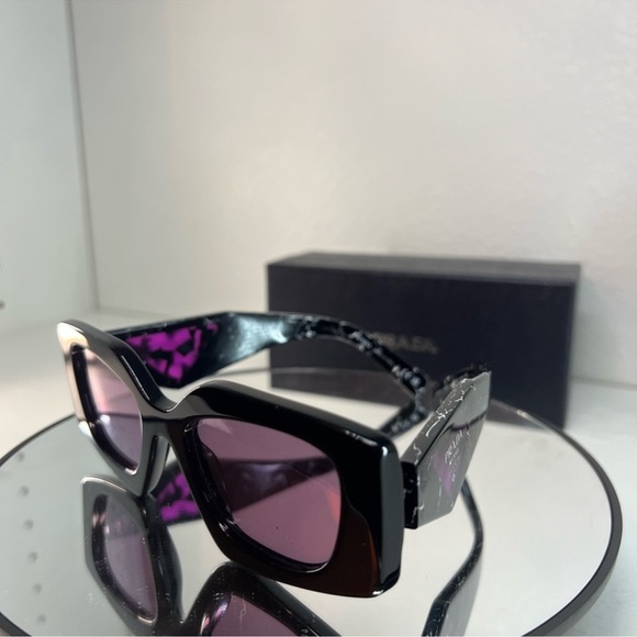 Prada rectangular Sunglasses. NEW! PR 15YS - Picture 6 of 9